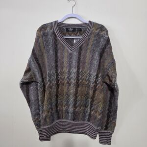 Men's V-Neck Chevron Knit Sweater - Multicolor